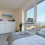 The Wave Apartment *